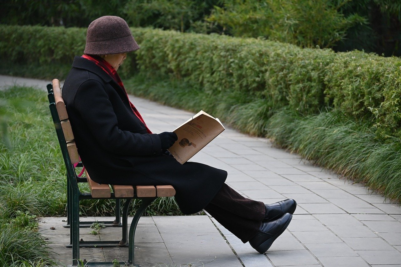 old man, reading, park, bench, man, senior, leisure, path, outdoors, old man, old man, old man, old man, old man, reading, senior, senior-6939927.jpg